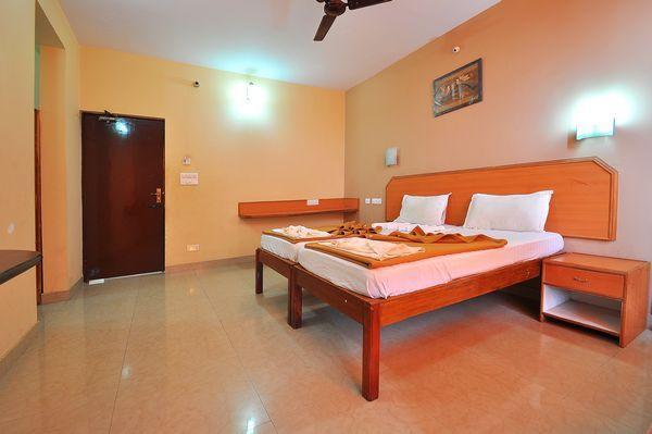 Sreeya Comforts Mysore Exterior photo